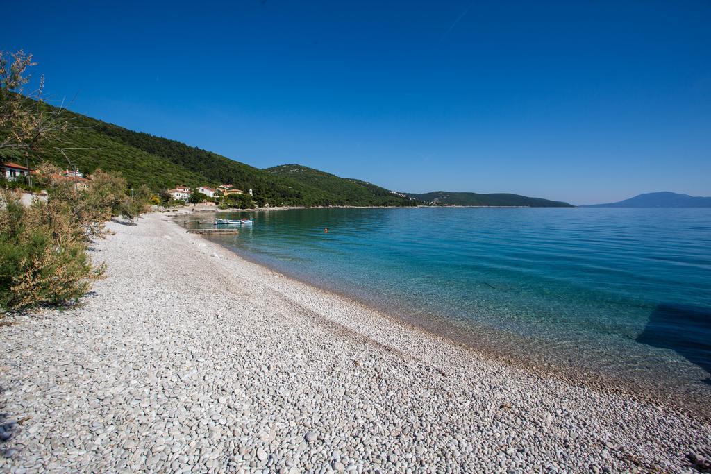 Apartment Pogled Na Luku Cres Luaran gambar