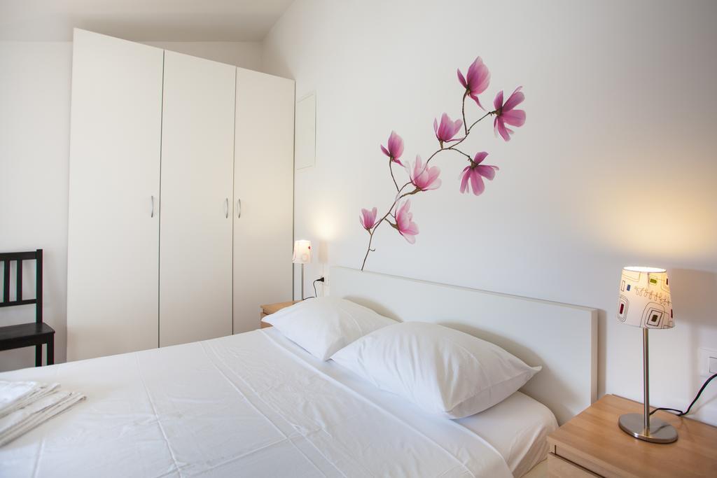 Apartment Pogled Na Luku Cres Luaran gambar
